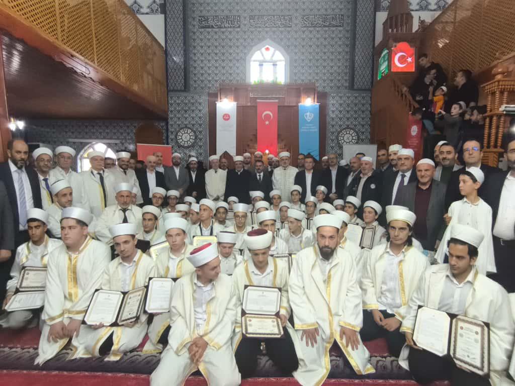 Vali İlhami Aktaş, Hafızlık İcazet Törenine Katıldı