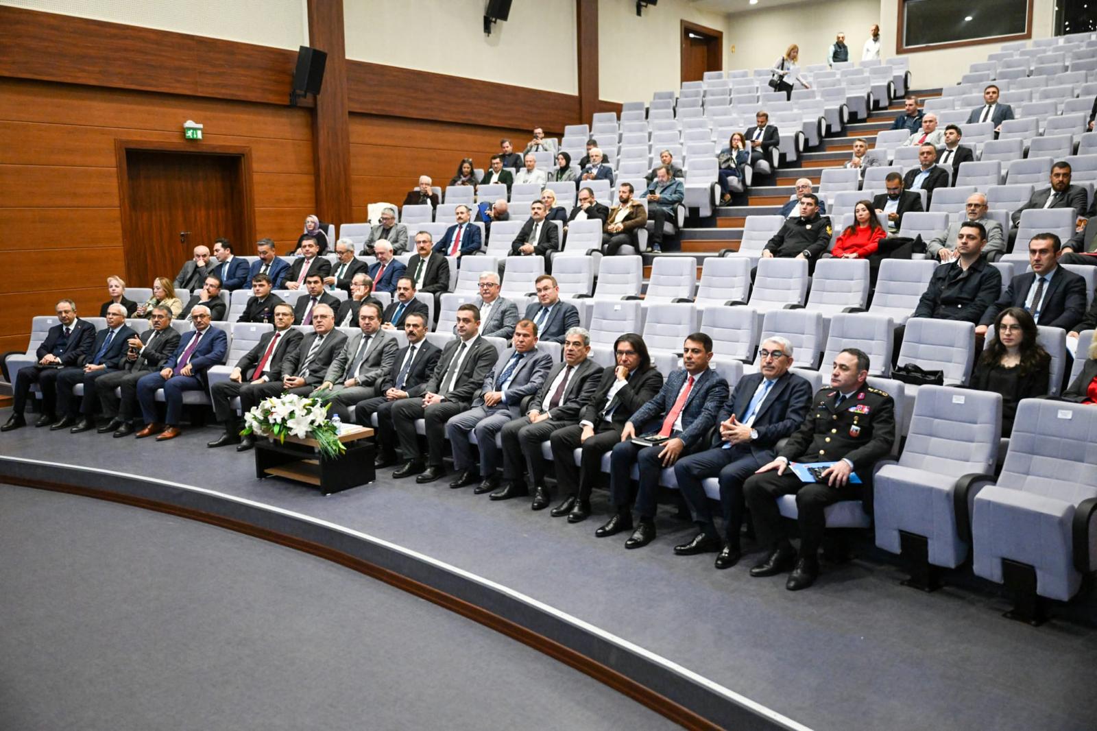 Vali İlhami Aktaş Tüm Kurumları İş Birliğine Davet Etti!