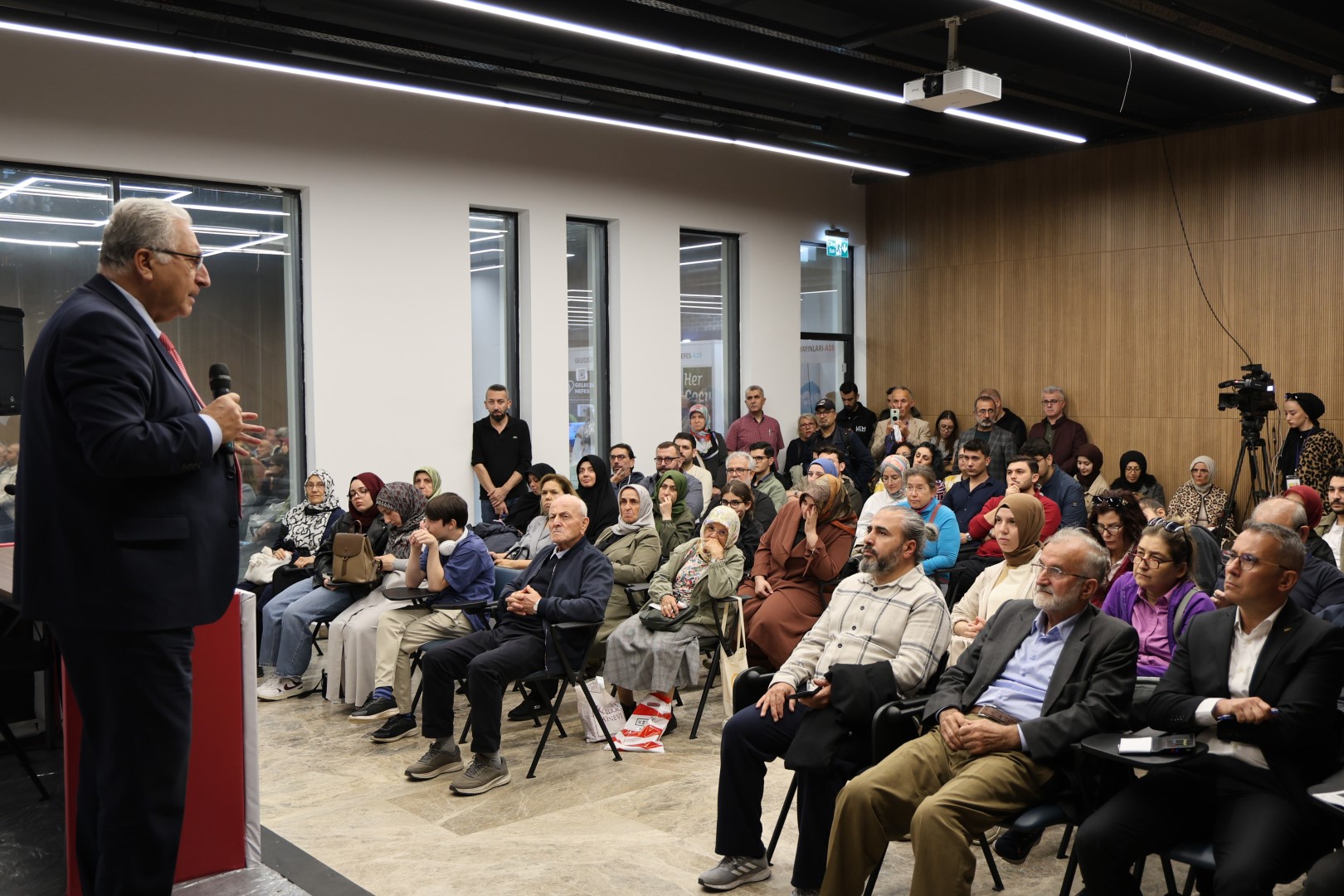 “Yokluğunuz Hissedilmiyorsa, Varlığınız Bu Aleme Yüktür” (2)