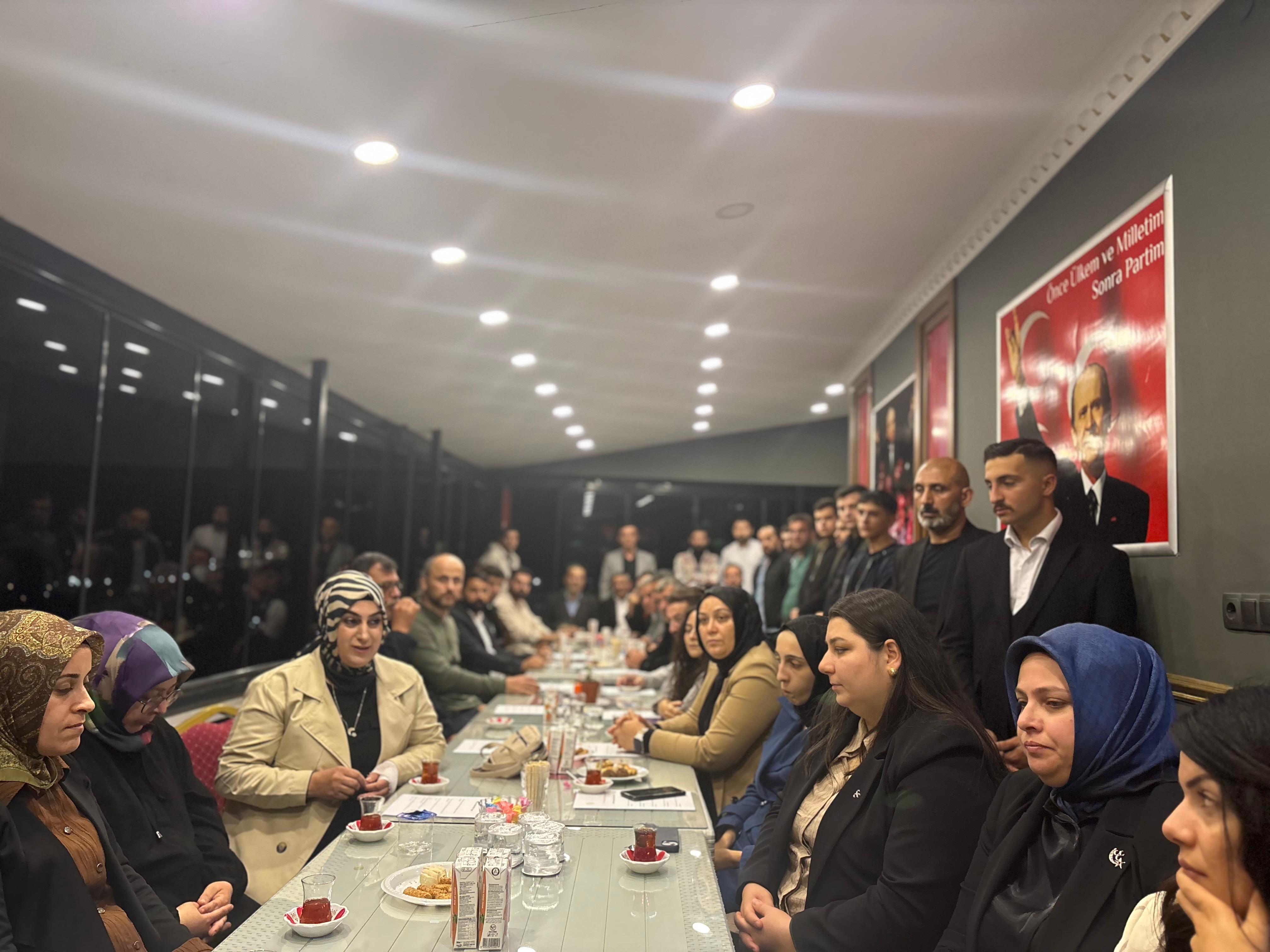 Yusuf Turhan'a Terörsüz Türkiye Plaketi 1