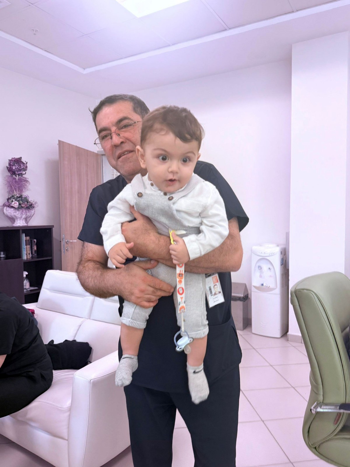 11 Dakika Nefessiz Kaldı, 3 Kez Kalbi Durdu! Toprak Bebek Yaşama Tutundu 13