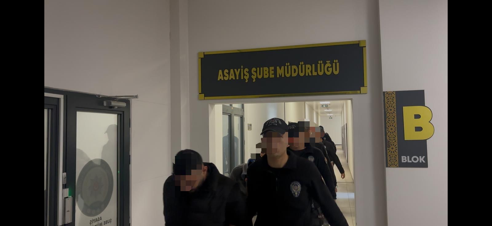 11 Gözaltı Körfez (3)