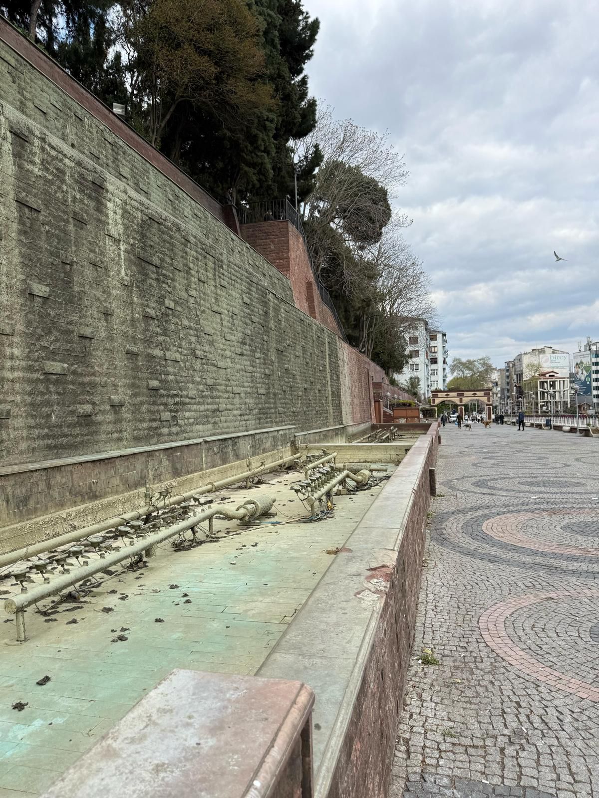 2400 Gün Oldu! İzmit'e Değer Katan Hizmetler Tek Tek Yok Oluyor 5