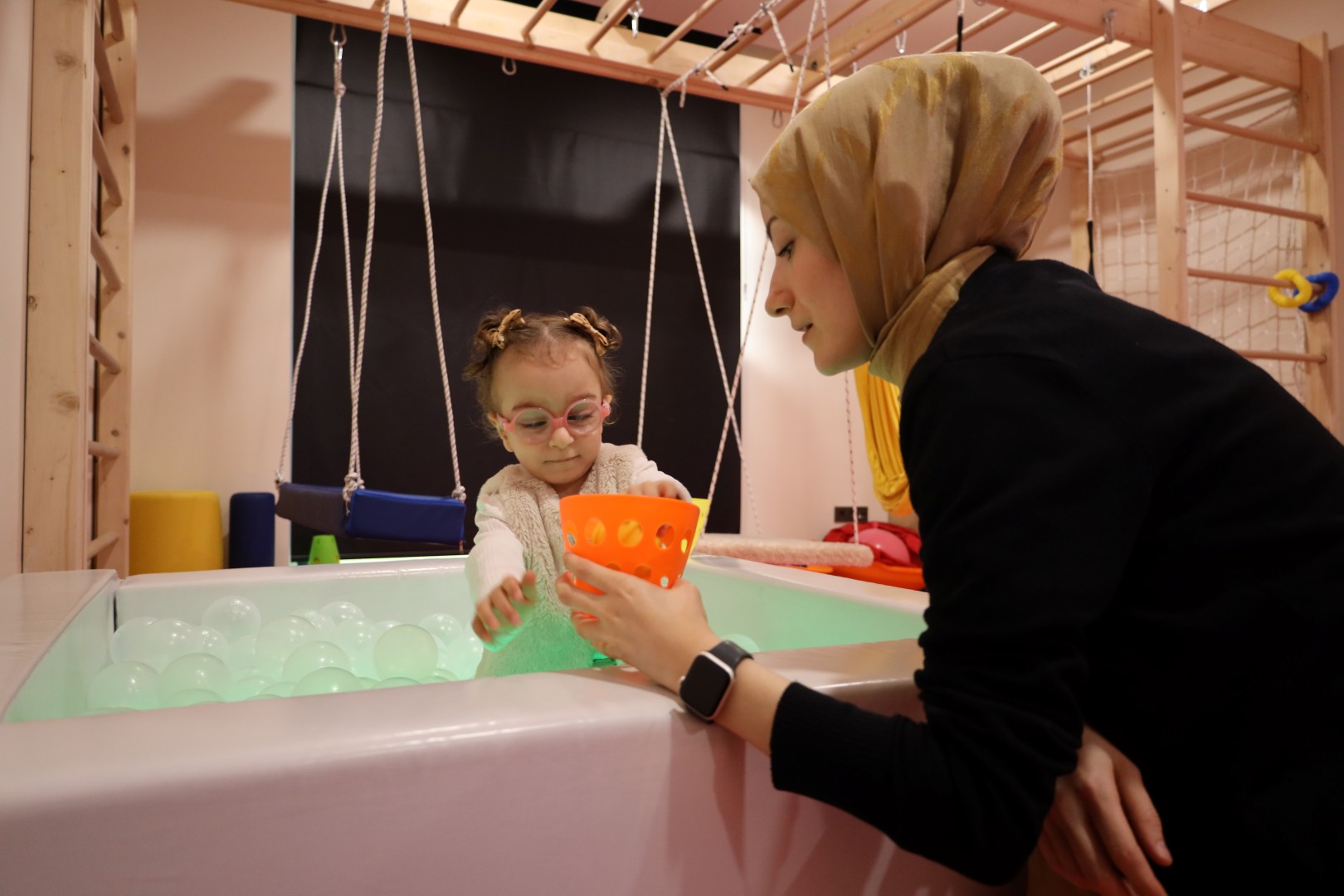 520 Gram Doğan İpek, Gonca Engelsiz Yaşam Merkezi’nde Büyüyor 1