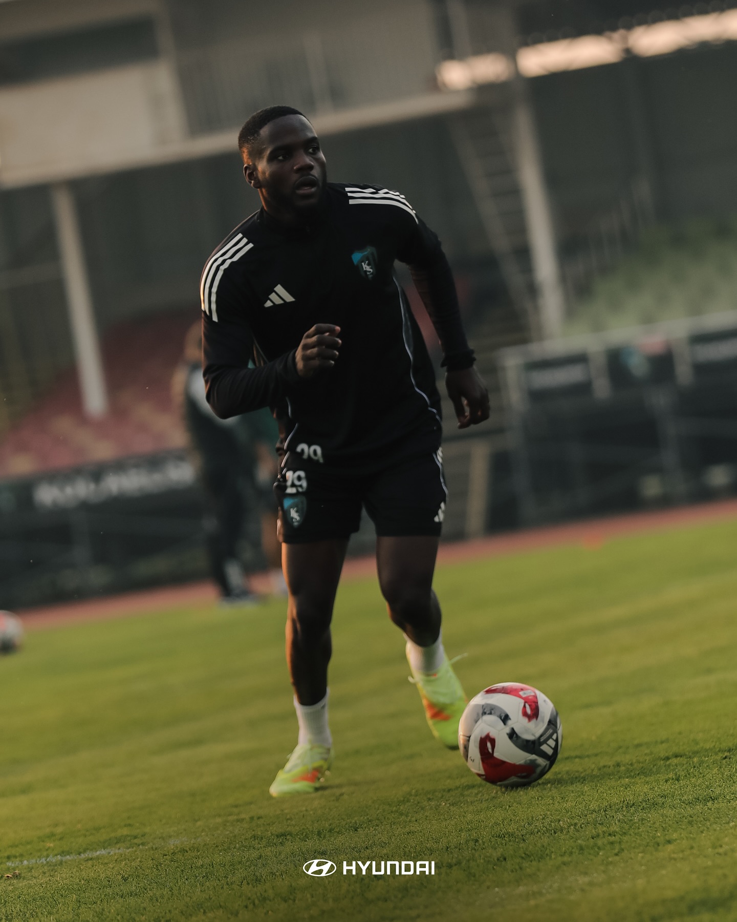 573830918 18548628166023909 8524912817634933587 N