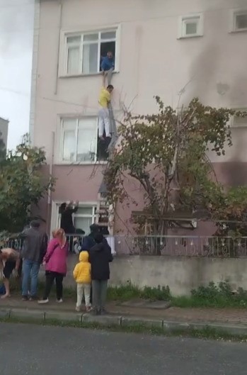 Alacağını Alamadı, Pansiyonu Ateşe Verdi! (5)