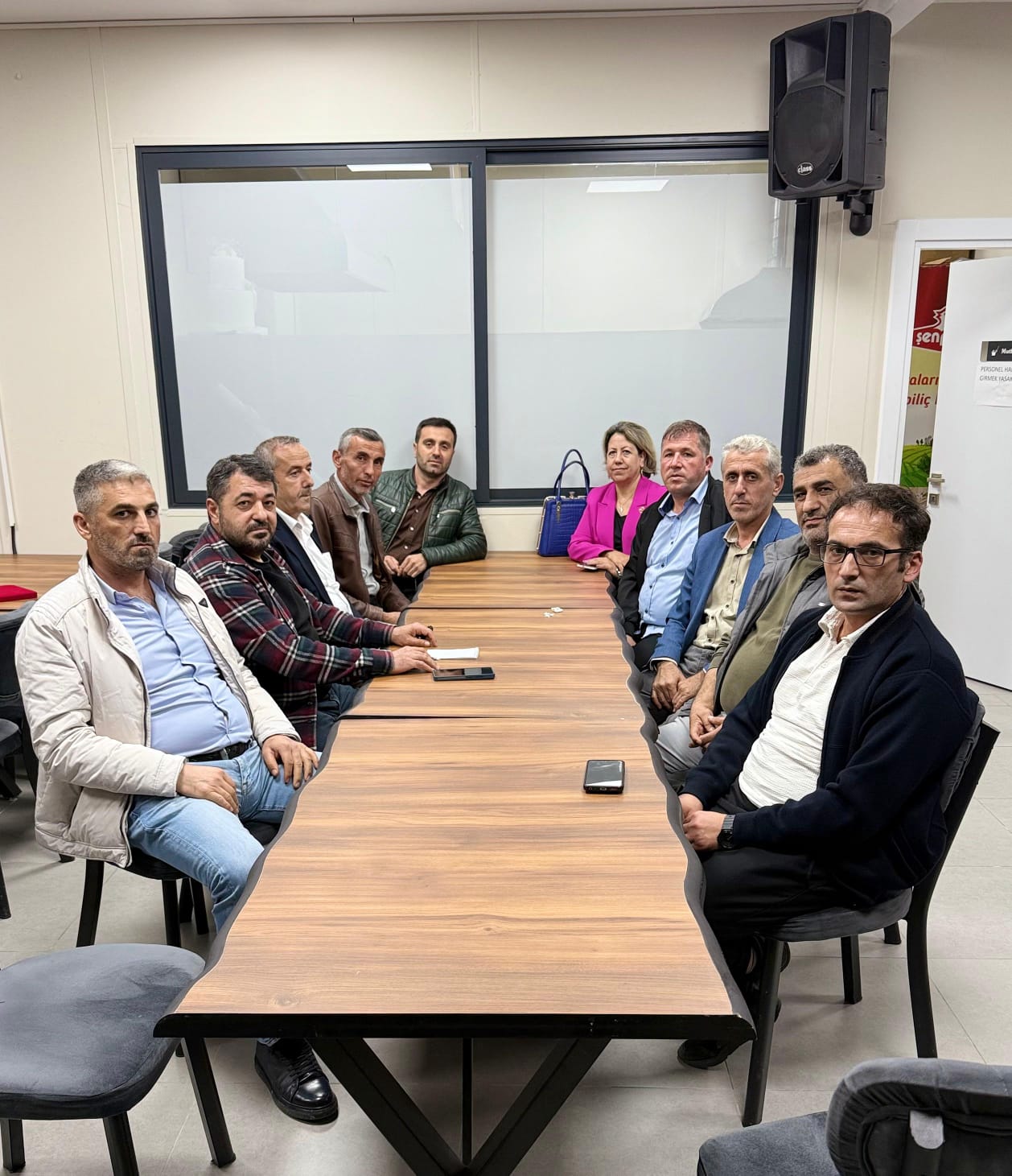 Alikahya Halkı Tepkili! İşten Çıkarmalar, Servisler, Haddehane Sorunlarına Çözüm Bekliyor