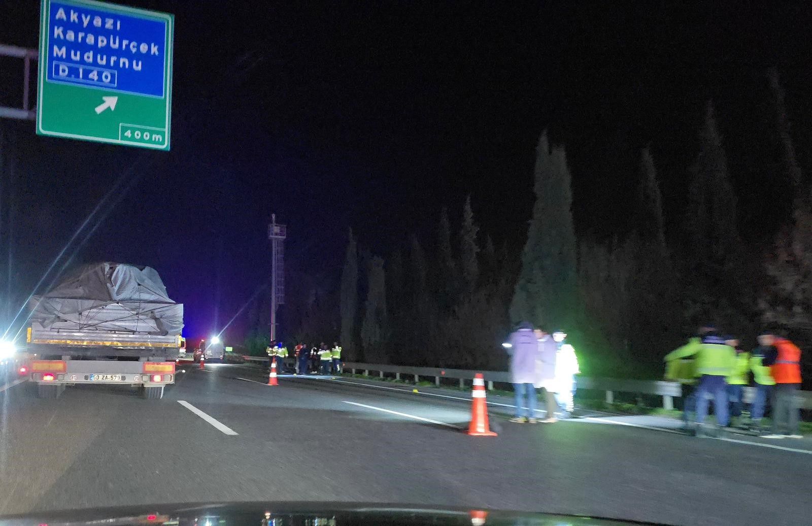 Anadolu Otoyolu’nda Yaya Feci Şekilde Can Verdi!-1