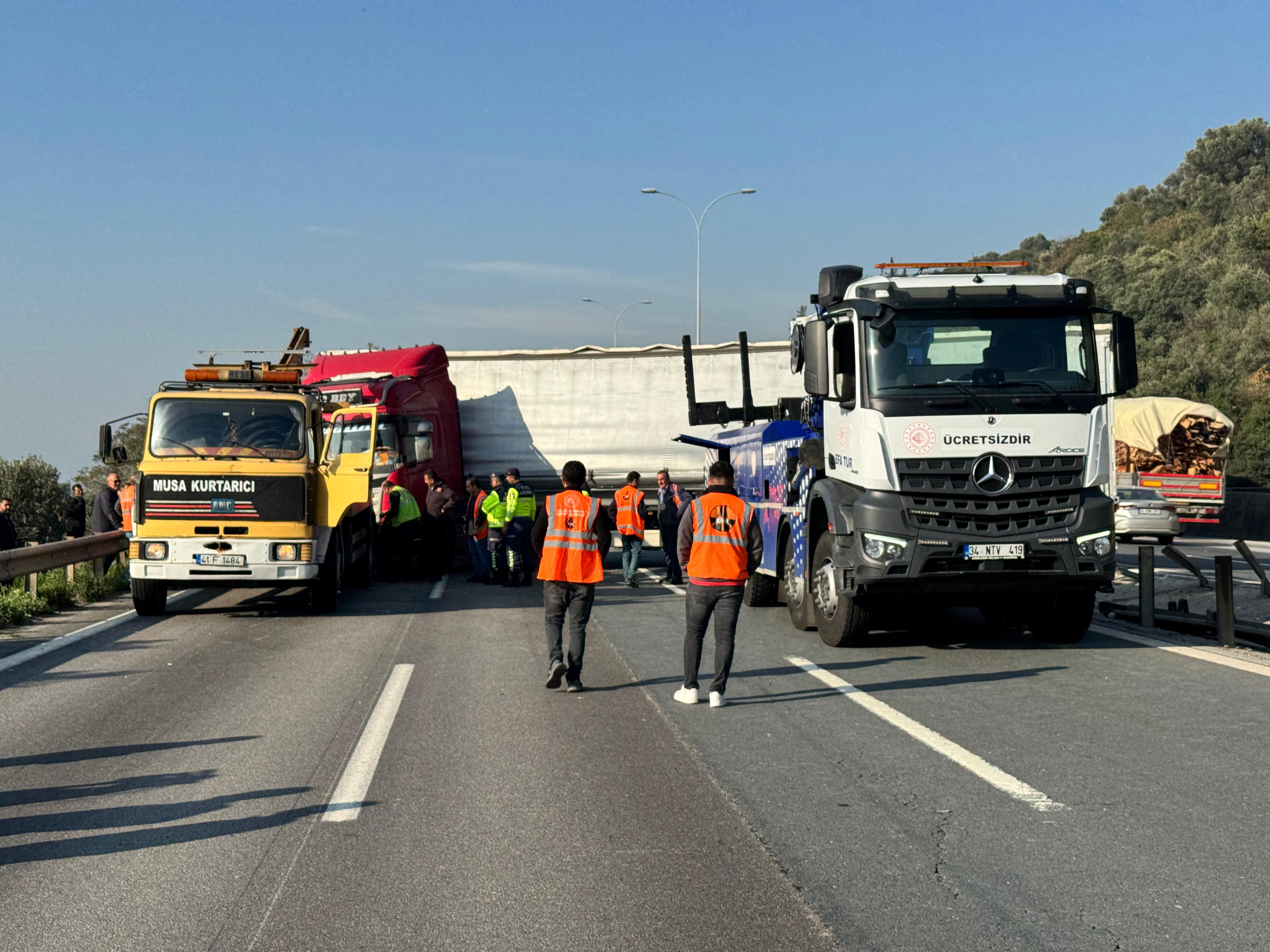 Anadolu Otoyolu'nda Zincirleme Kaza! Yol Tamamen Kapandı 3