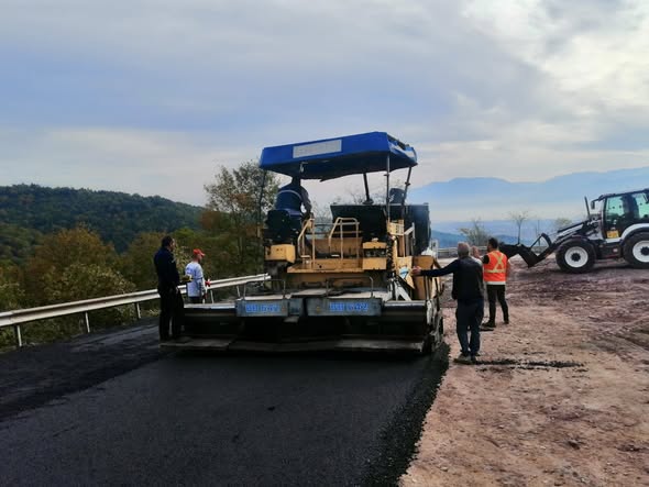 Aralıksız Sürüyor (2)