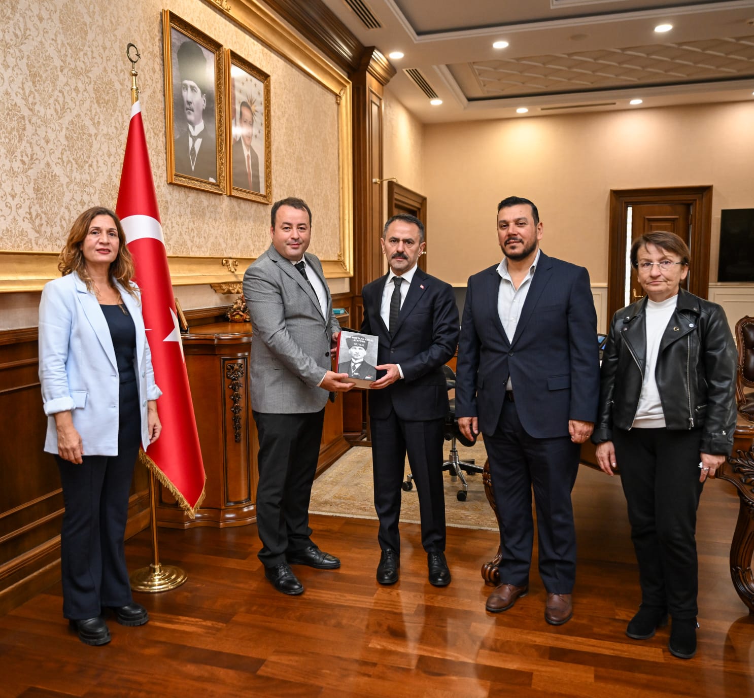 Atatürkçü Düşünce Derneği’nden Vali İlhami Aktaş’a Ziyaret-1