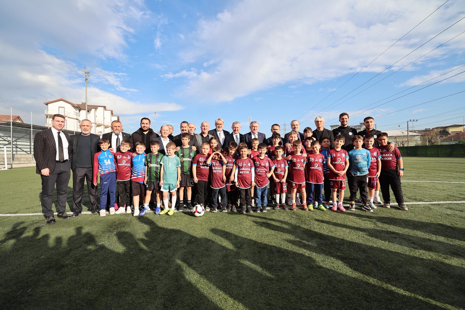 Bakan Bak, Hasan Doğan Bilgievi Ve Sporcu Eğitim Merkezi'ni Gezdi (6)