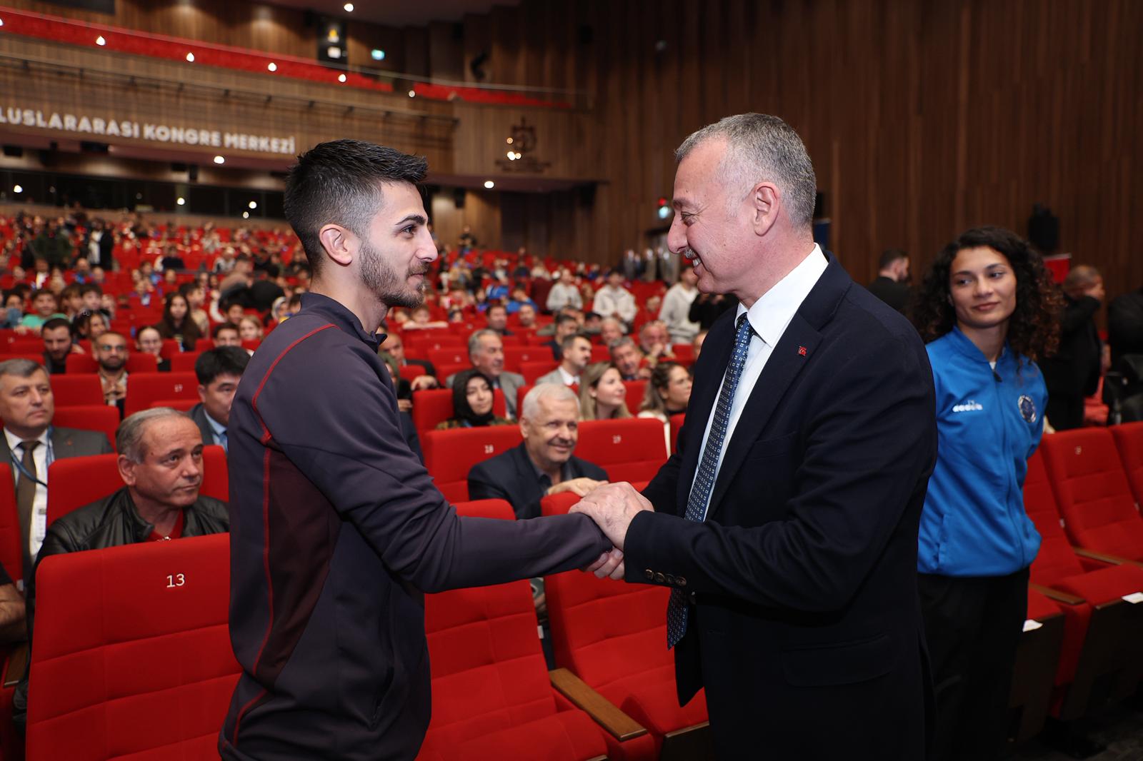 Başkan Büyükakın “Kocaeli’de Spor Müzesi Kurulmalı” (4)