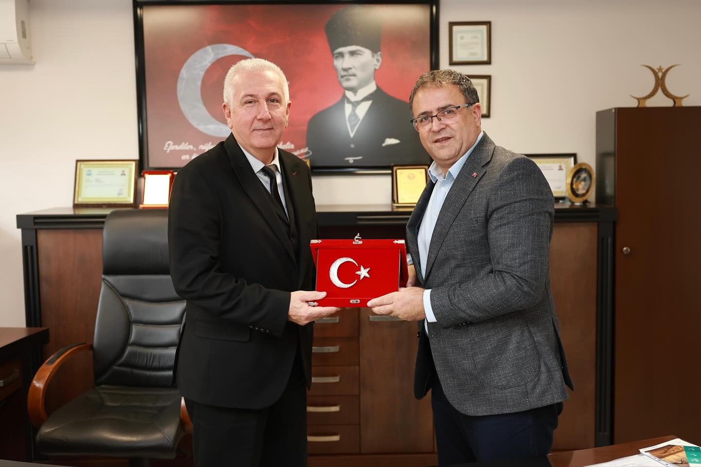 Başkan Gökçe’den İlçedeki Kurumlara Hayırlı Olsun Ziyaretleri (5)