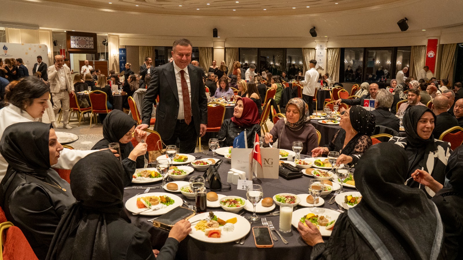 Bilgi Köprüsü Ve Bi̇lnet, Öğretmenlerini Unutmadı 13