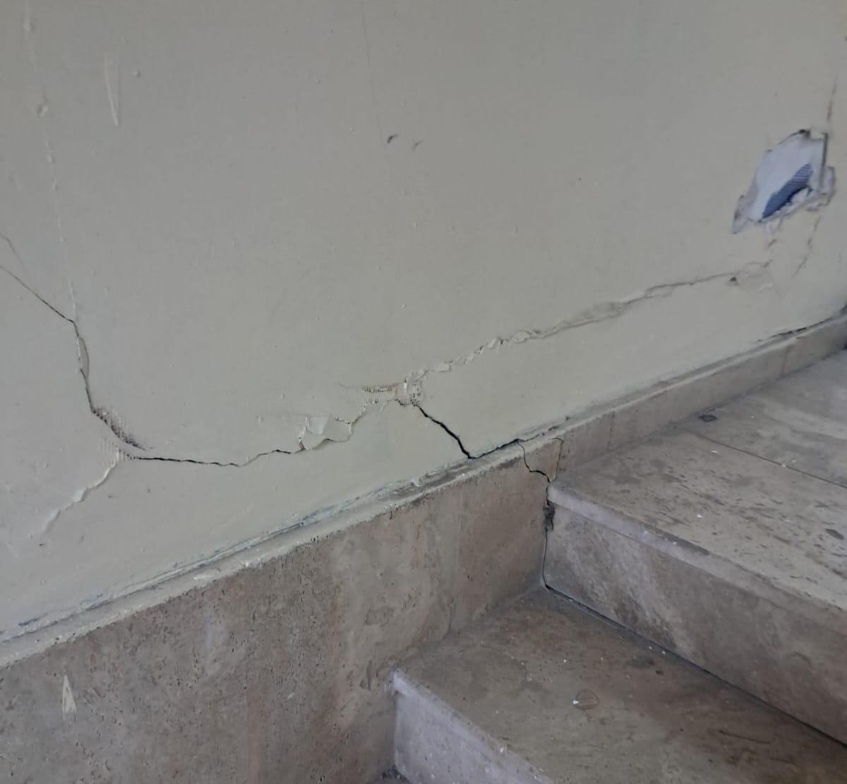 Bir Faciada Anıtpark'ta Mı Olacak Koü'lü Öğrenciler Metro Çalışmasından Endişeli! 7