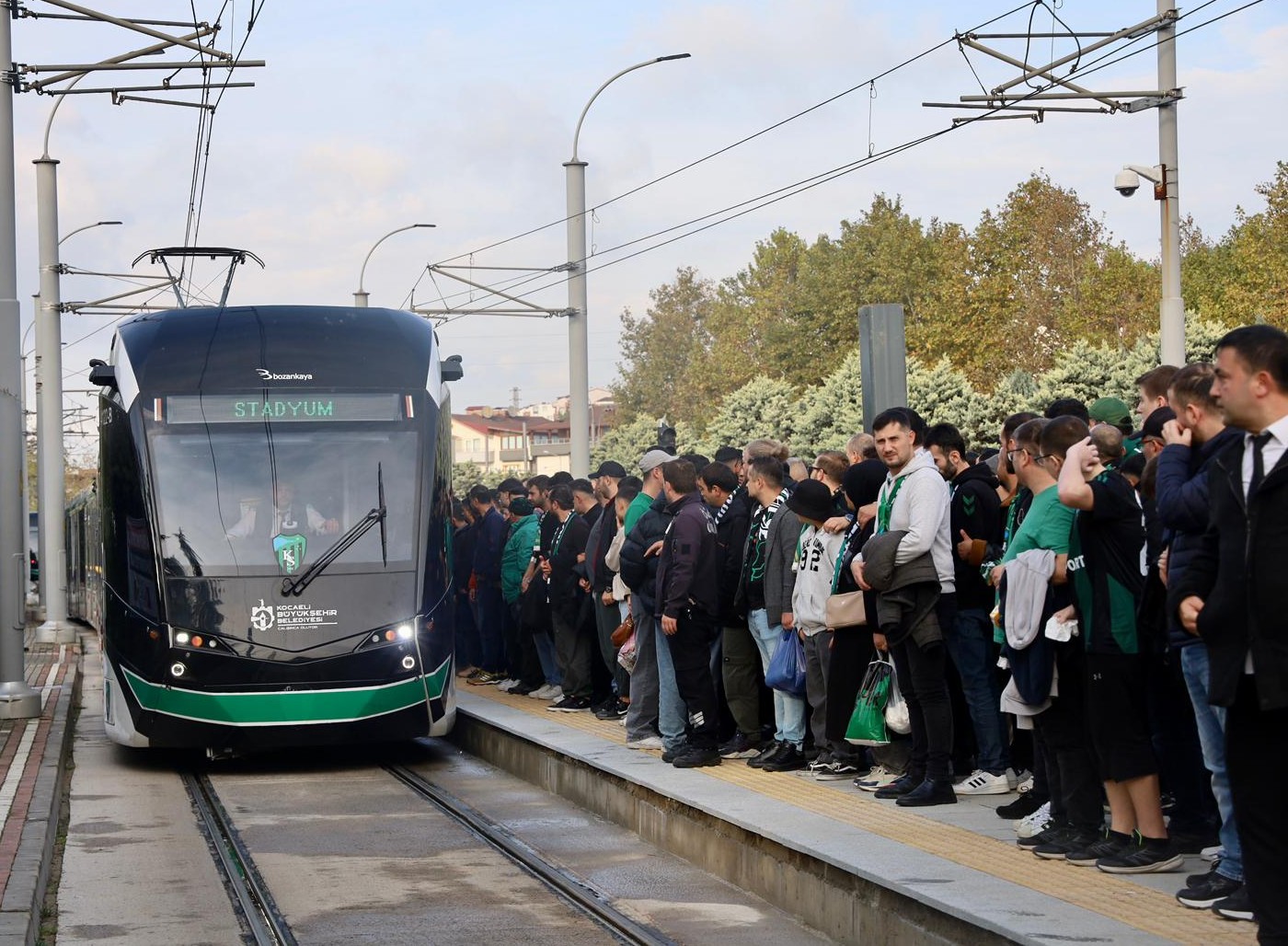 Büyük Maçlarda Yaşanan Trafik Karmaşası Tarih Oldu (14)
