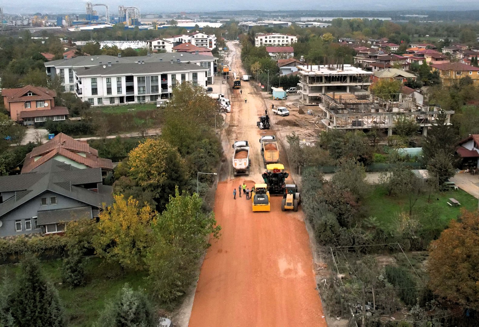 Büyükşehir, Kartepe Çepni Caddesi'ni Yeniliyor (3)