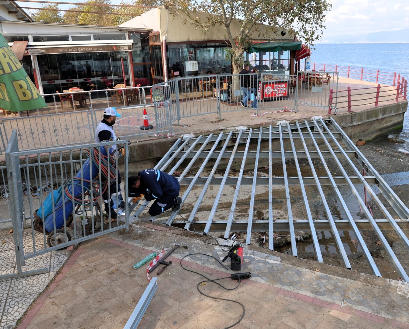 Büyükşehir’den Değirmendere’ye Güvenli Yaya Köprüsü (4)