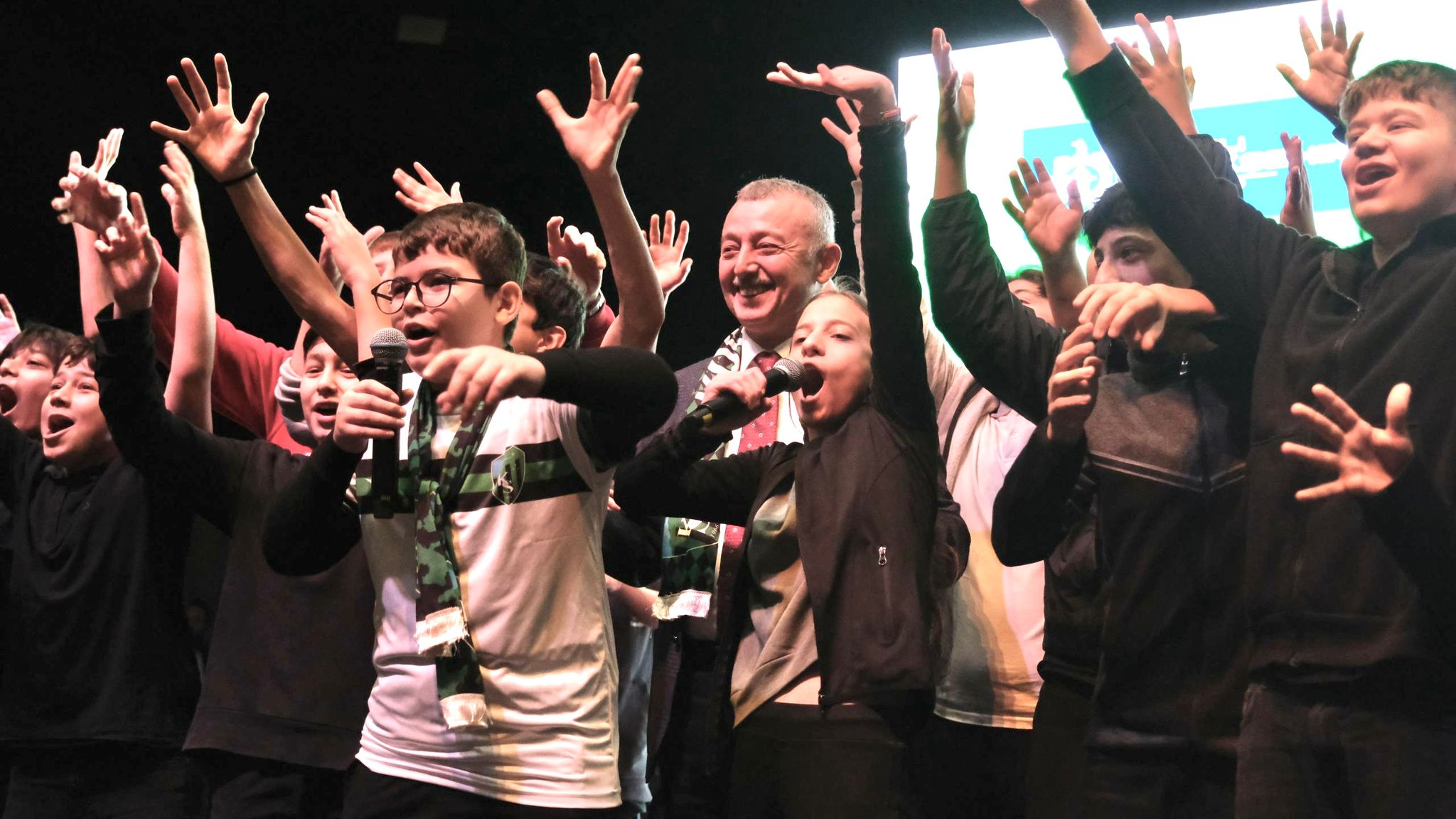 Büyükşehir'den Öğrenciler Için Dev Hizmet (1)