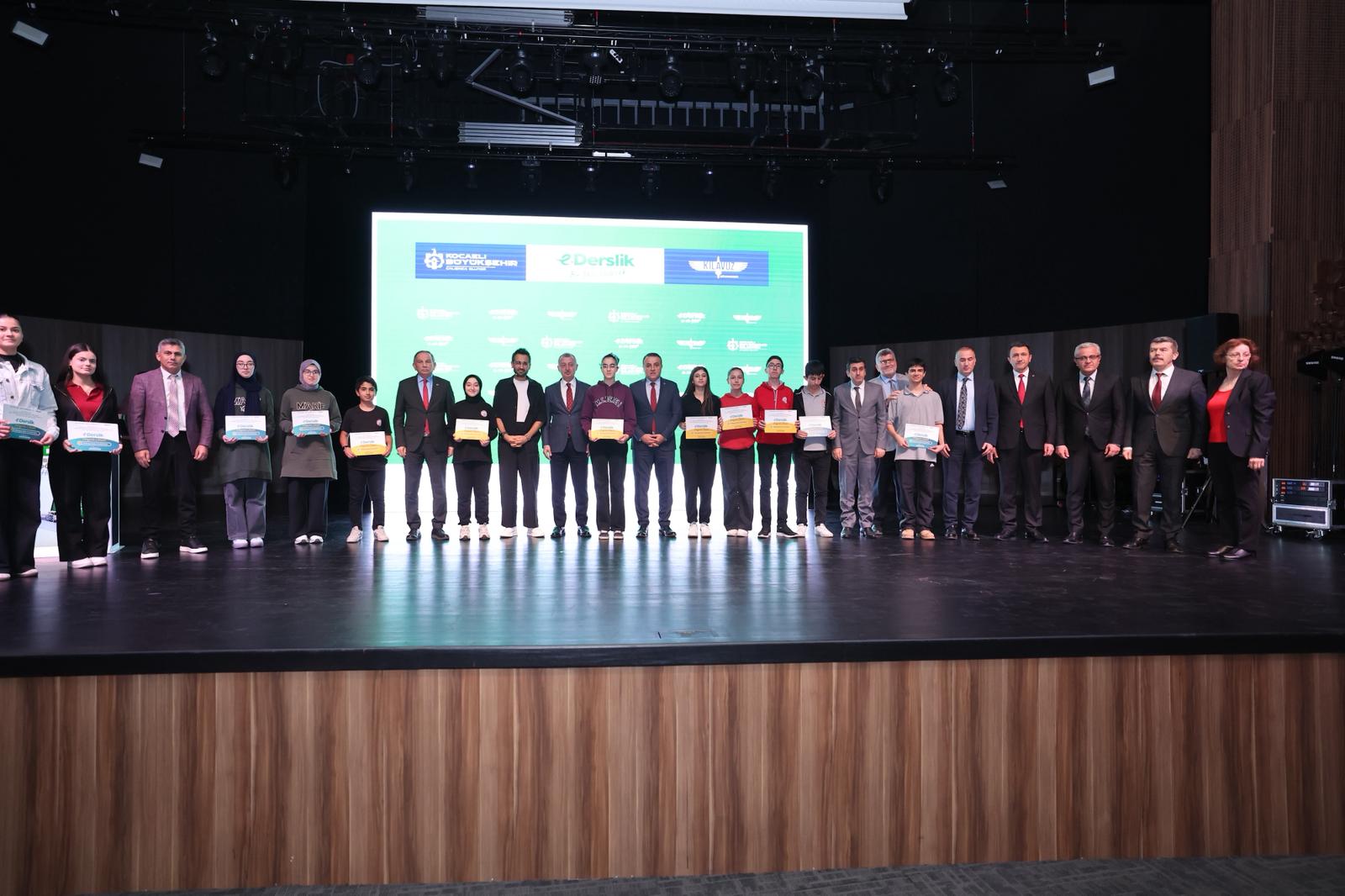 Büyükşehir'den Öğrenciler Için Dev Hizmet (3)