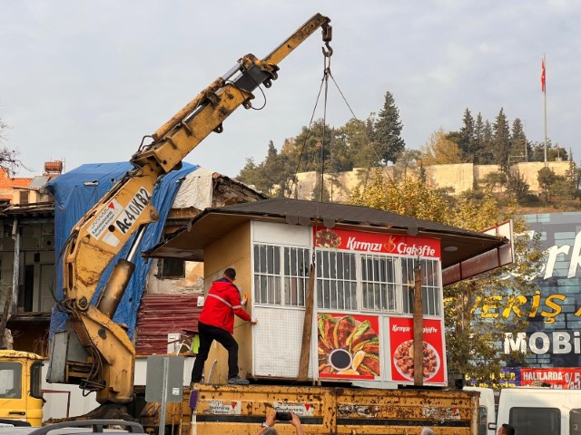 Çiğköfte Skandalı Deterjan Kabında Sos Döken Esnafın İş Yeri Kapatıldı-2