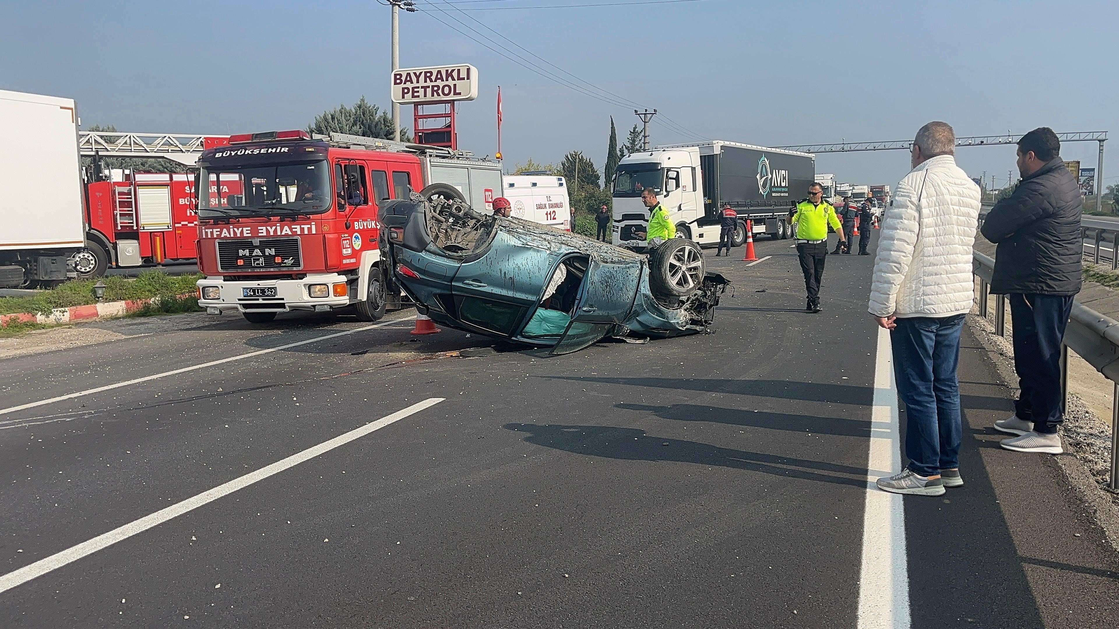 D 650 Karayolunda Sürücüsünün Kontrolünü Kaybetmesi Sonucu Takla Atan Otomobilde Bulunan 2 Kişi Yaralandı. Yaralıların Sağlık Durumunun Iyi Olduğu Öğrenildi (6)