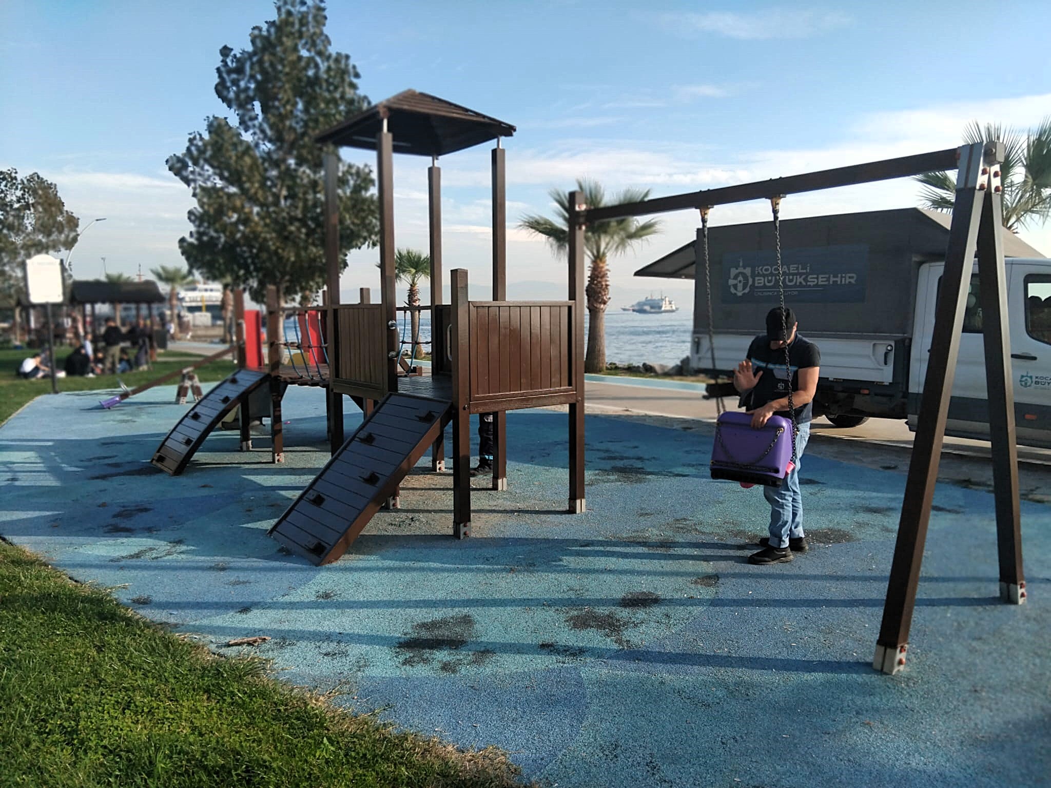 Darıca Millet Bahçesi’nde Bakım Seferberliği Oyun Ve Spor Alanları Yenileniyor (2)