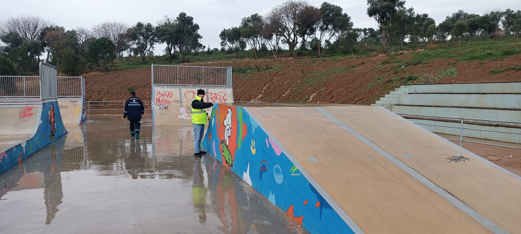 Darıca Millet Bahçesi’nde Bakım Seferberliği Oyun Ve Spor Alanları Yenileniyor (3)