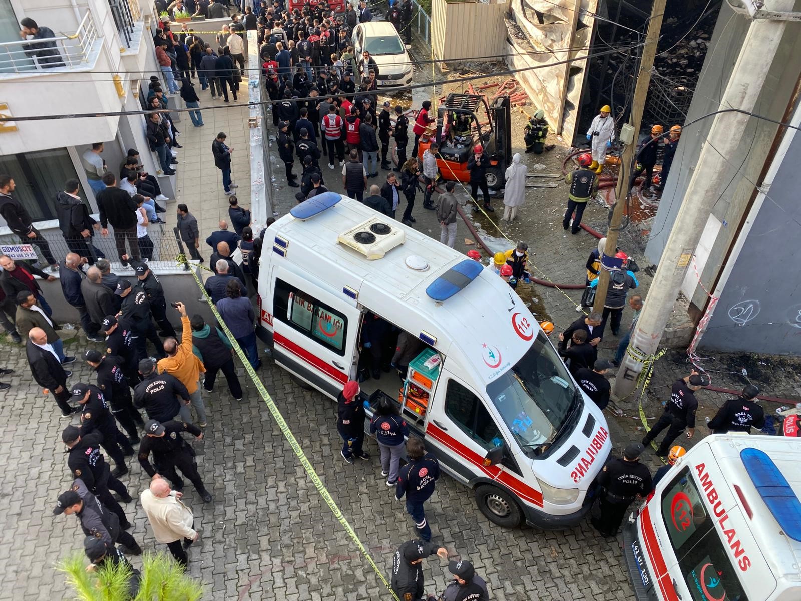 Dilovası'nda Ki Yangında Hayatını Kaybeden 6 Kadının Kimlikleri Belli Oldu 01