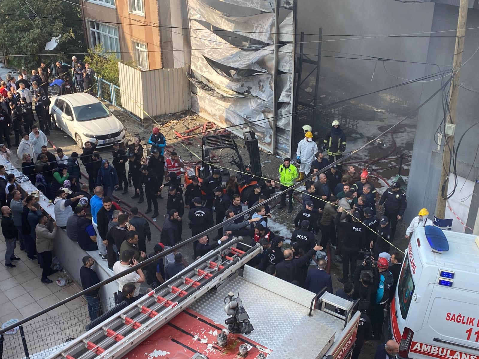 Dilovası'nda Ki Yangında Hayatını Kaybeden 6 Kadının Kimlikleri Belli Oldu 10