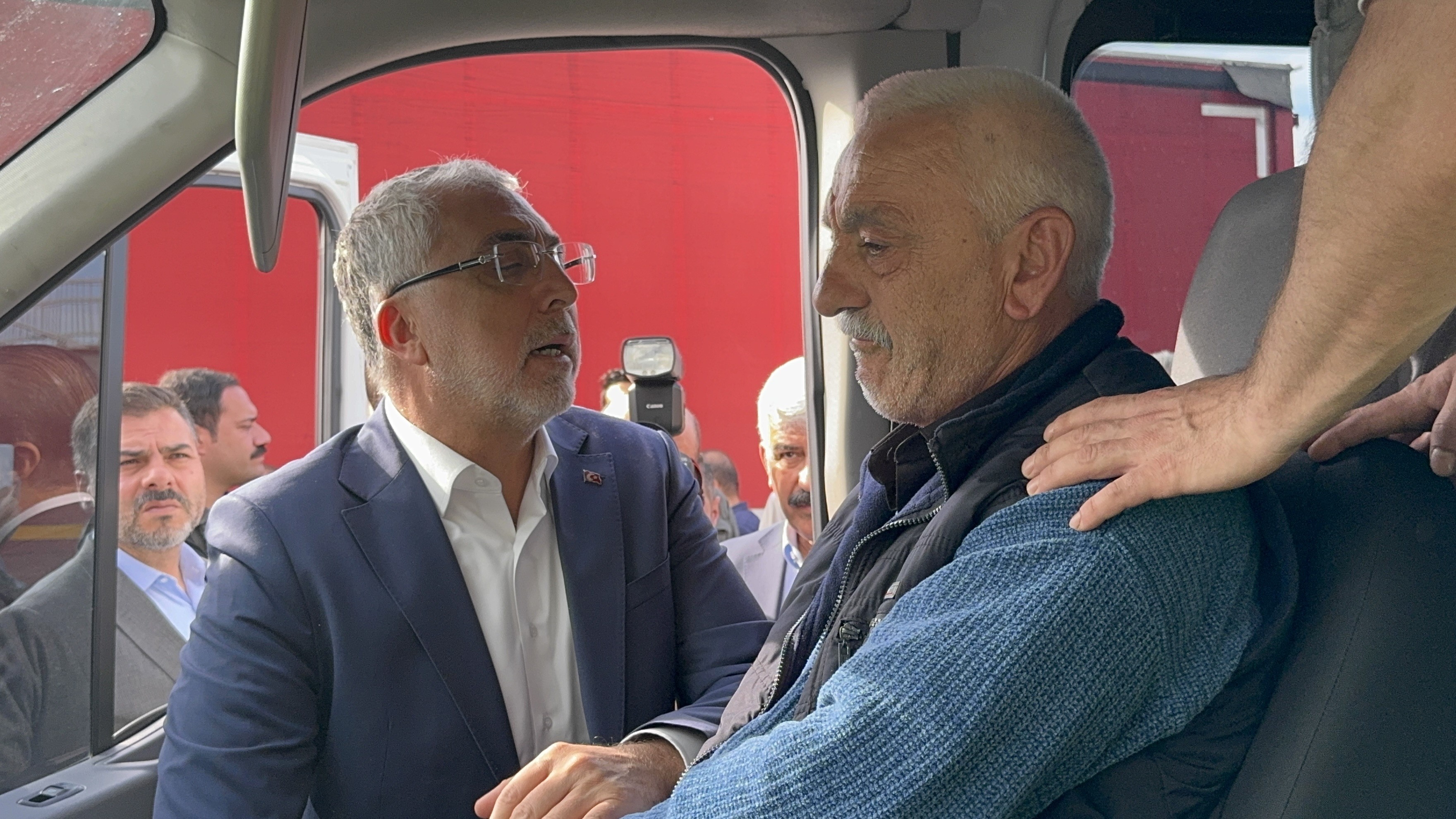 Dilovası’ndaki Yangın Faciasında Hayatını Kaybeden 6 Kişi Son Yolculuklarına Uğurlandı (6)