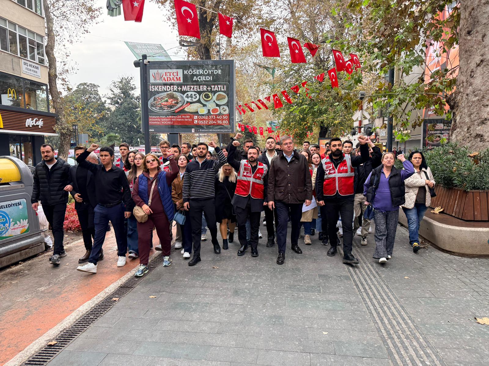 “Ekrem İmamoğlu Davası Trt’de Canlı Yayınlansın!” (4)