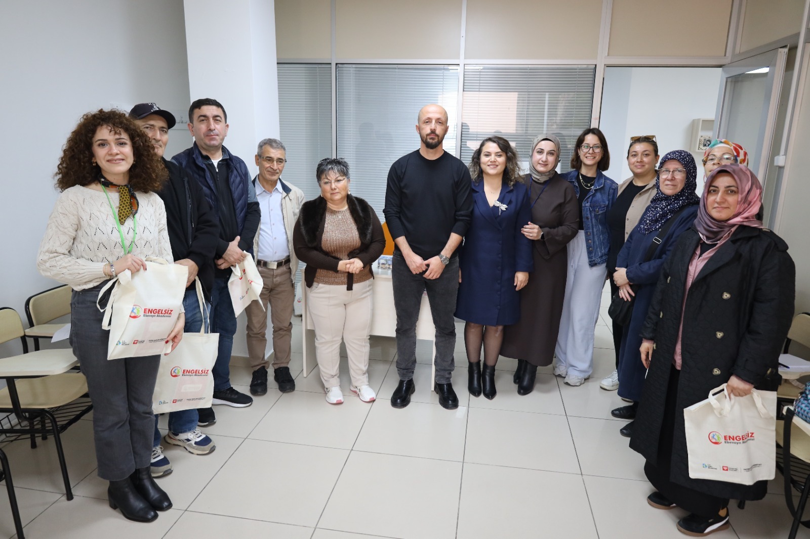 Engelsiz Ebeveyn Akademisi 1