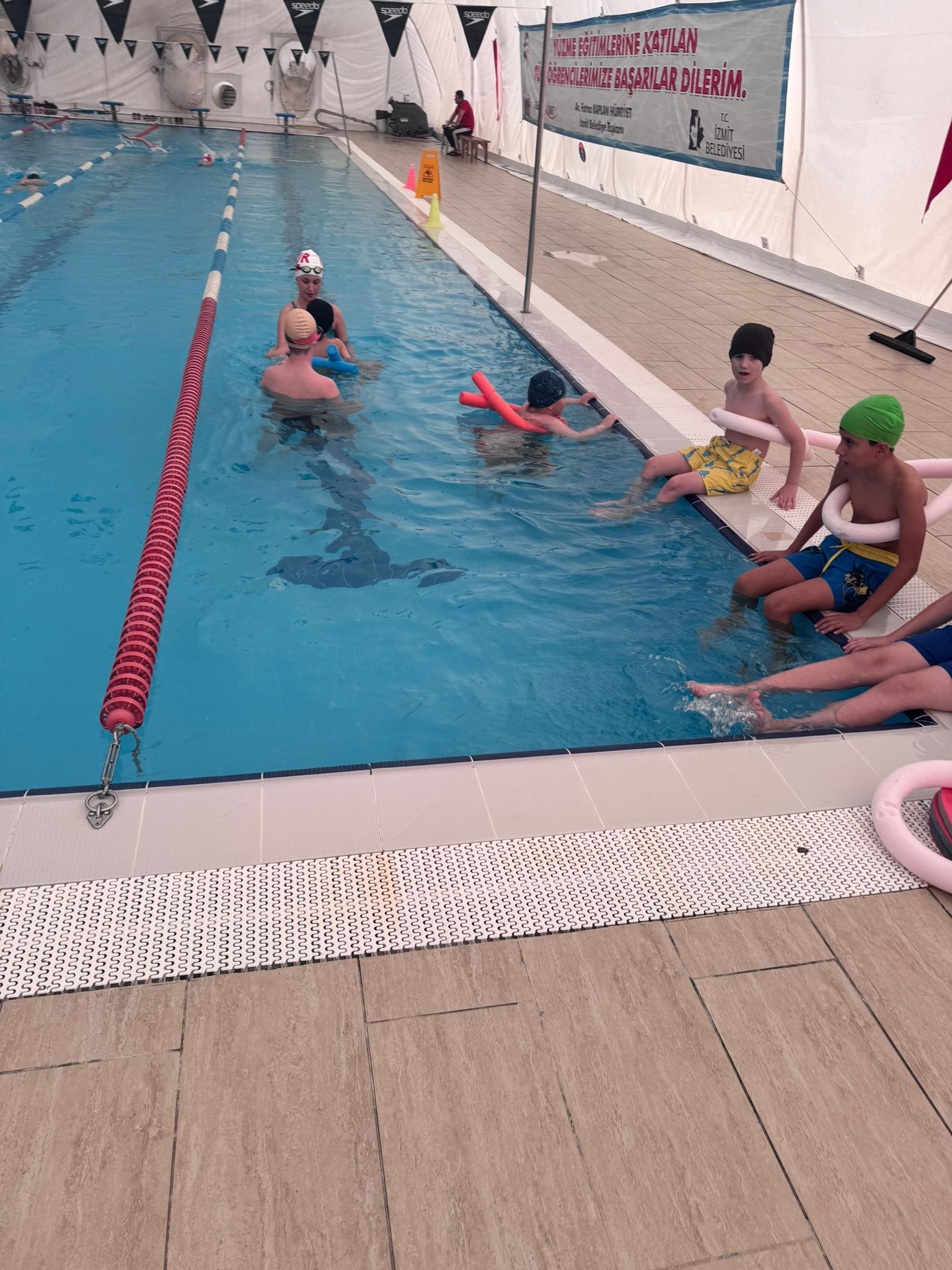 “Engelsiz Kulaçlar” Projesi Ile 110 Özel Birey Yüzme Eğitimi Alıyor (3)