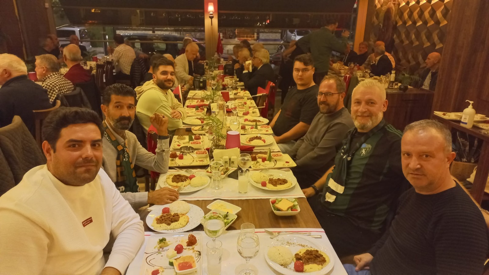 Eski Dostlar'da Cumhuriyet Coşkulu Bir Şekilde Kutlandı3