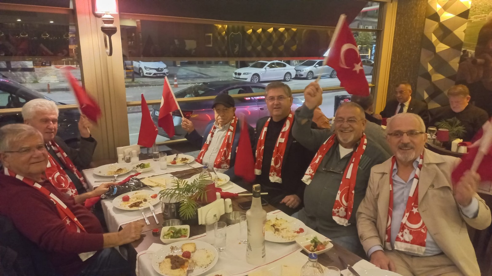 Eski Dostlar'da Cumhuriyet Coşkulu Bir Şekilde Kutlandı5