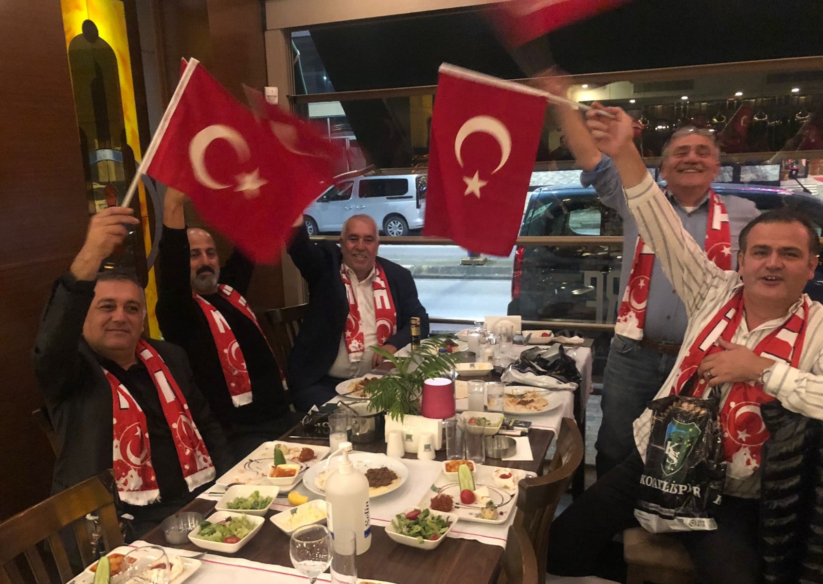 Eski Dostlar'da Cumhuriyet Coşkulu Bir Şekilde Kutlandı7