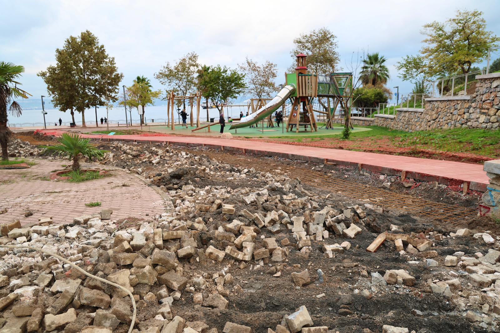 Eskihisar Sahilinde Büyük Dönüşüm Bisiklet Yolu Çalışmaları Sürüyor (6)