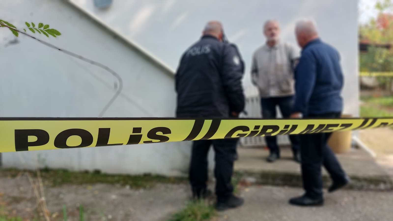 Evinde Ölü Bulundu (6)