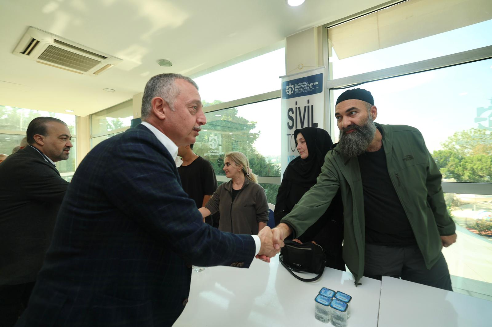 Evlerine Giremeyen Ailelere Moral Ziyareti (4)