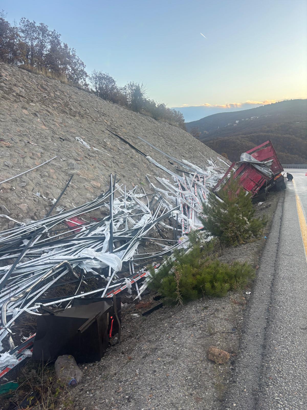 Feci Kaza! Kocaelili Çift Sinop'ta Hayatını Kaybetti 3