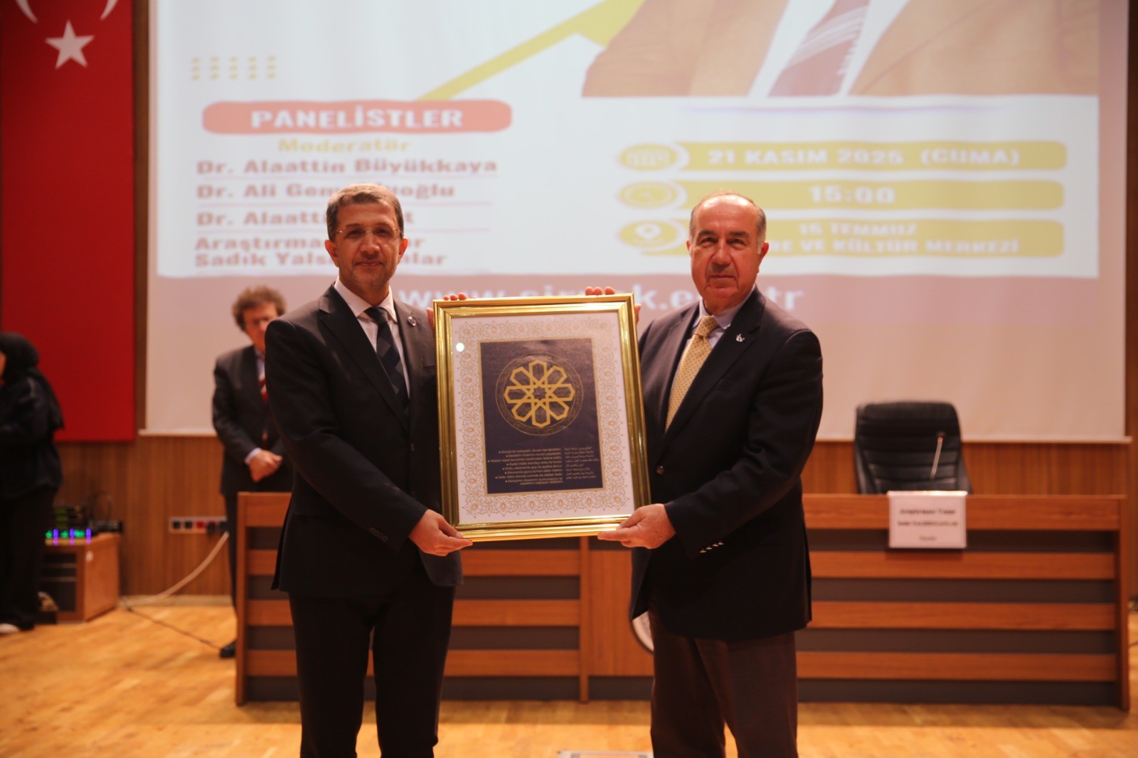Fethi Gemuhluoğlu Paneli Şırnak Üniversitesi’nde Düzenlendi 5