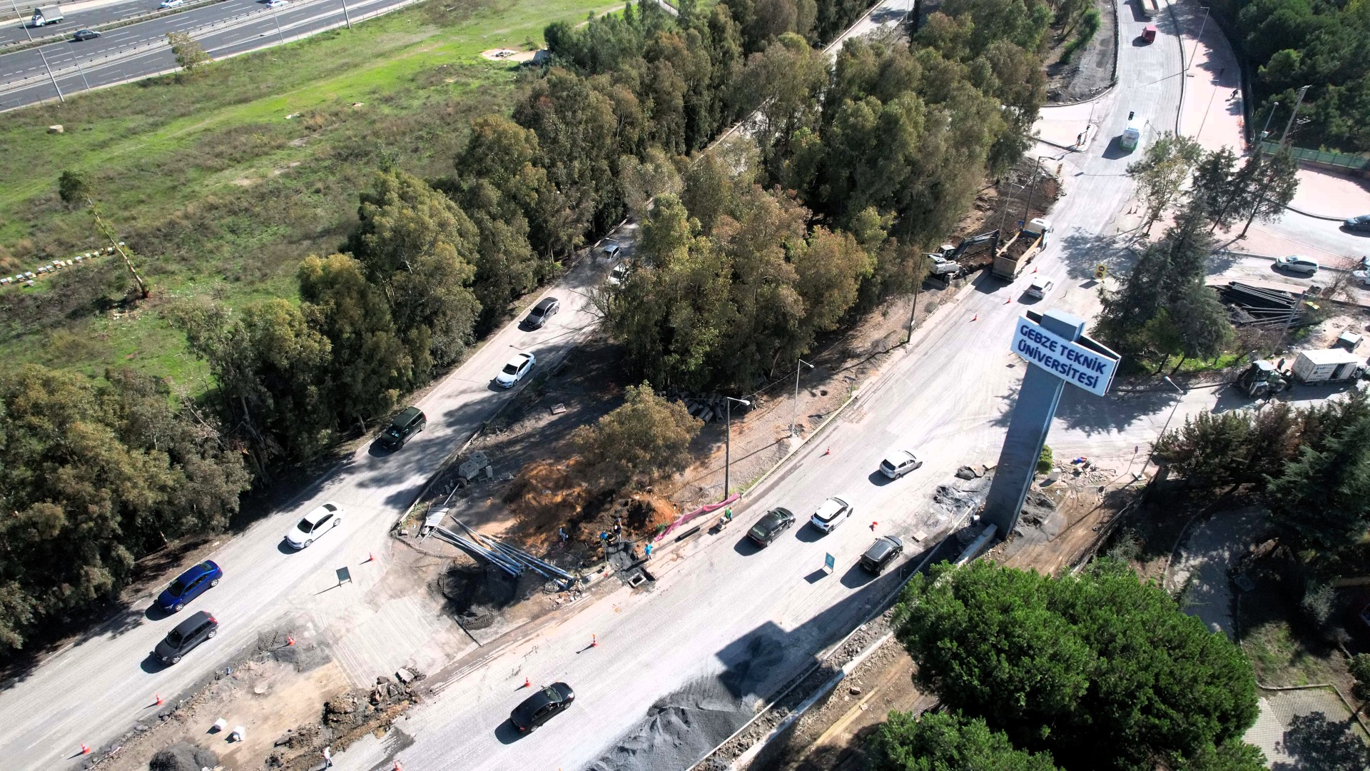 Gebze Teknik Üniversitesi Kavşağı'nda Trafik Akıcılığı Arttırılıyor (4)