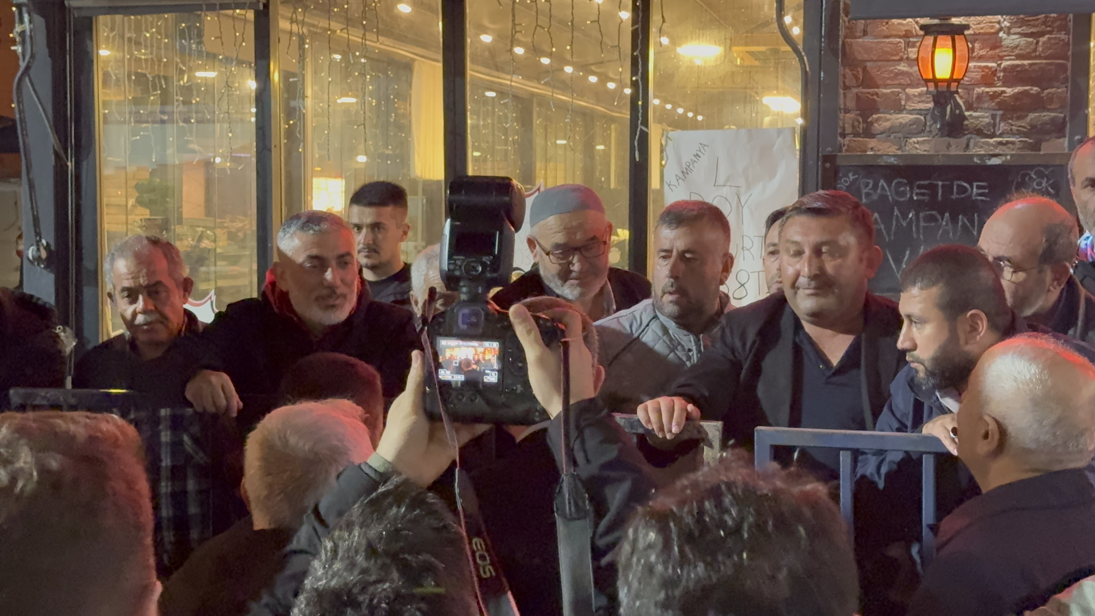 Gebze’de Çöken Binada Çalışmalar Sona Yaklaştı “Yarın Yol Haritası Açıklanacak” (1)