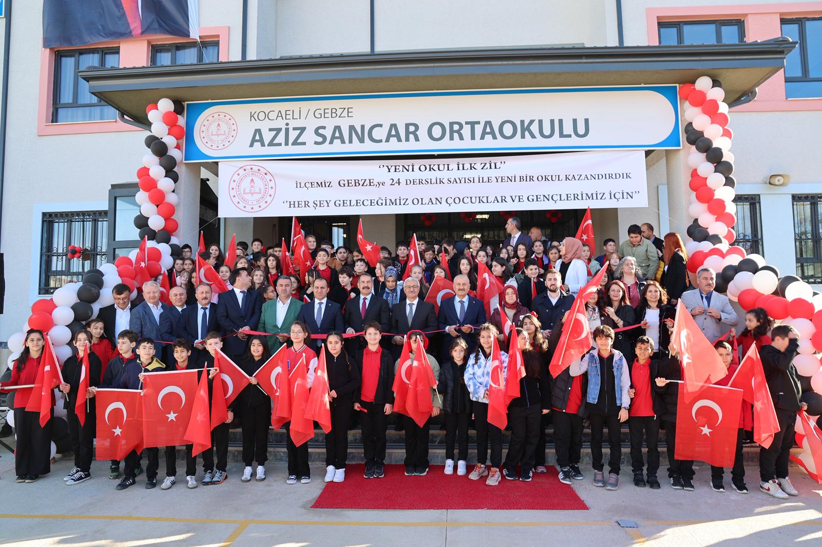 Gebze’de Eğitime Değer Katacak Aziz Sancar Ortaokulu Açıldı 5