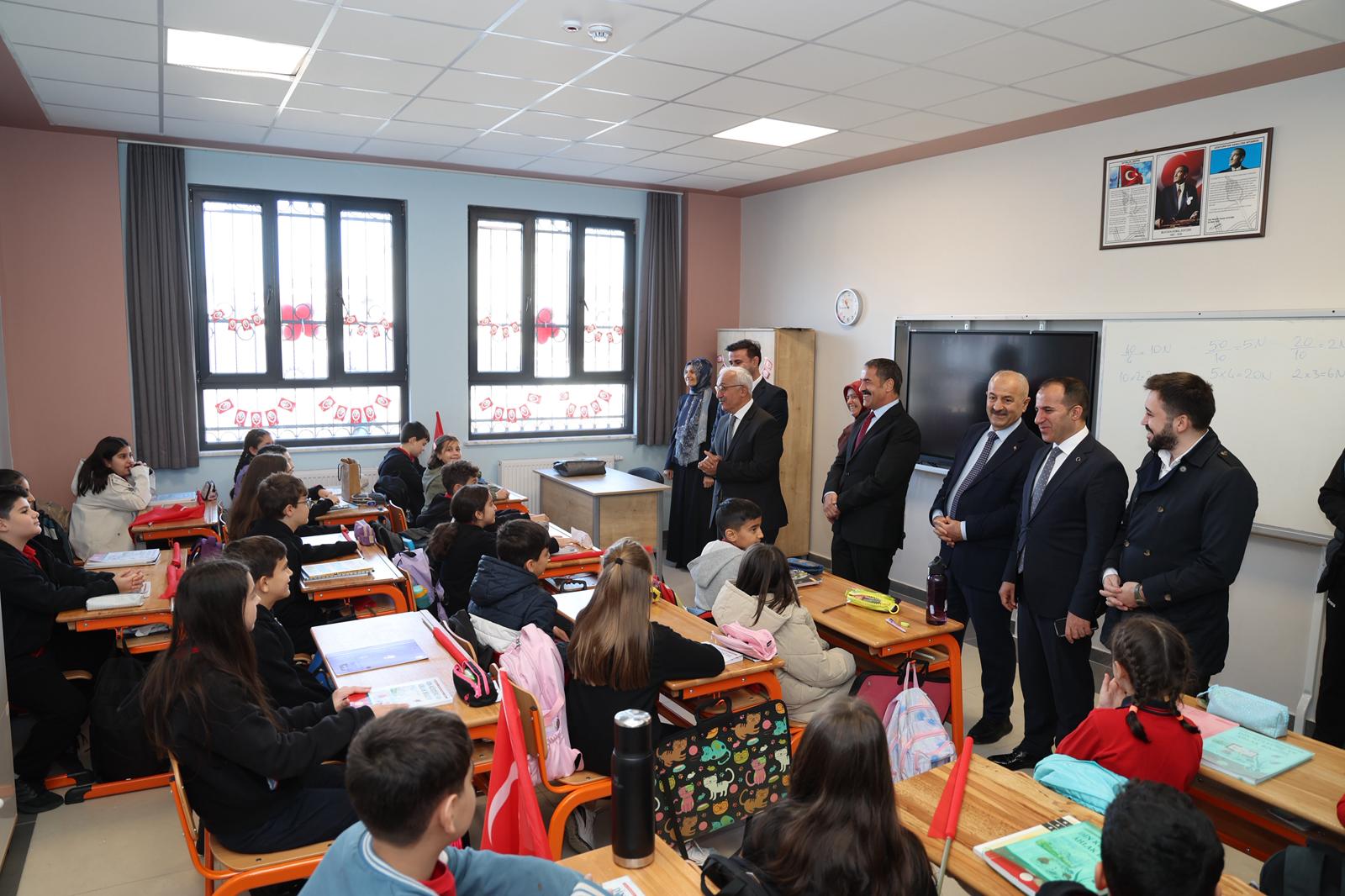 Gebze’de Eğitime Değer Katacak Aziz Sancar Ortaokulu Açıldı 6