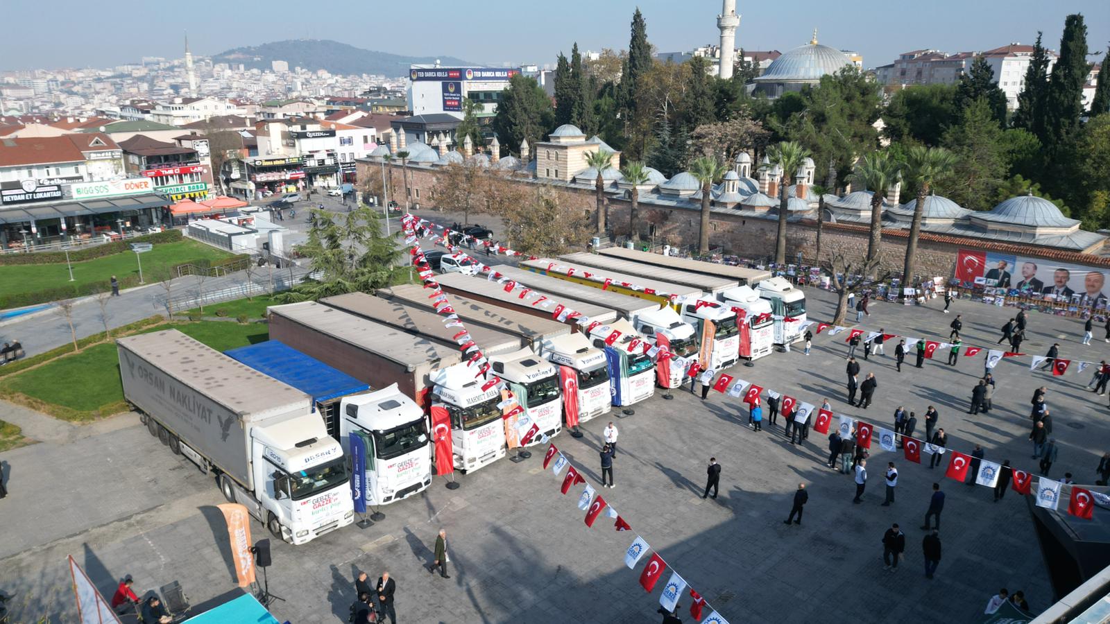 Gebze’den Gazze’ye 10 Tır Yardım Dualarla Uğurlandı (5)
