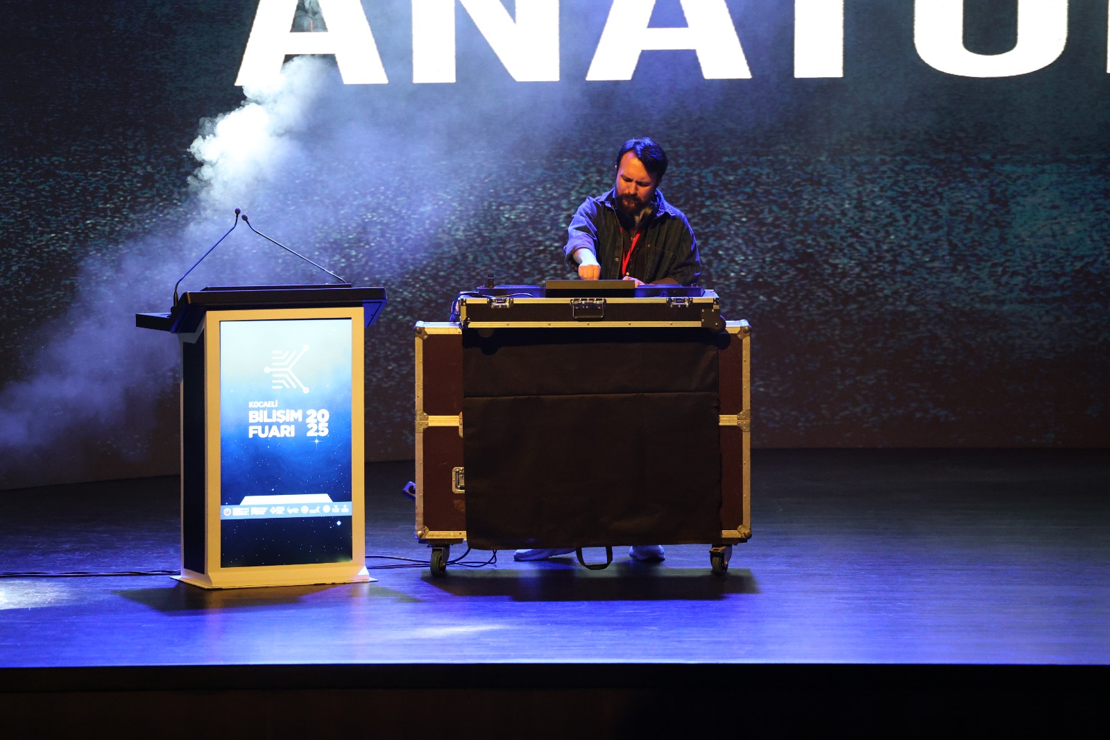 Gençler Festival Havası Yaşadı Yapay Zekâ Destekli Konser Kocaeli’yi Coşturdu (2)