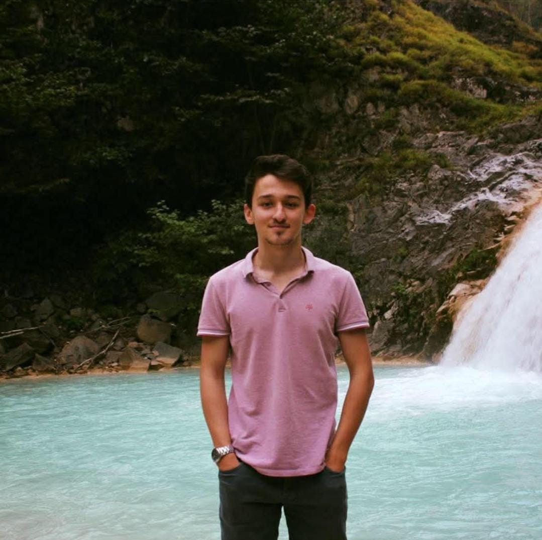 Gişelerinde Feci Kaza! Genç Doktor Hayatını Kaybetti (1)